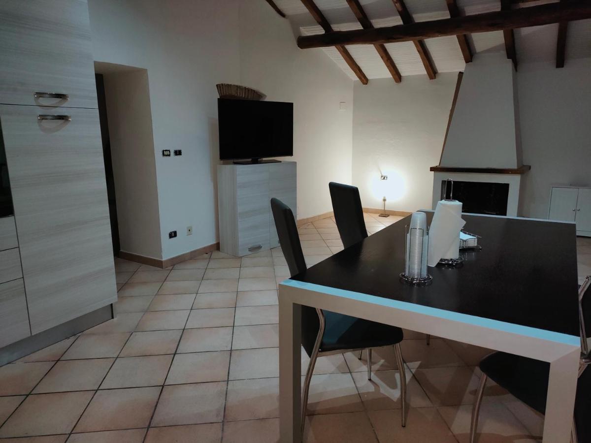 Francigena Viterbo Apartment Con Parcheggio Gratuito A Soli 2 Minuti Exterior foto